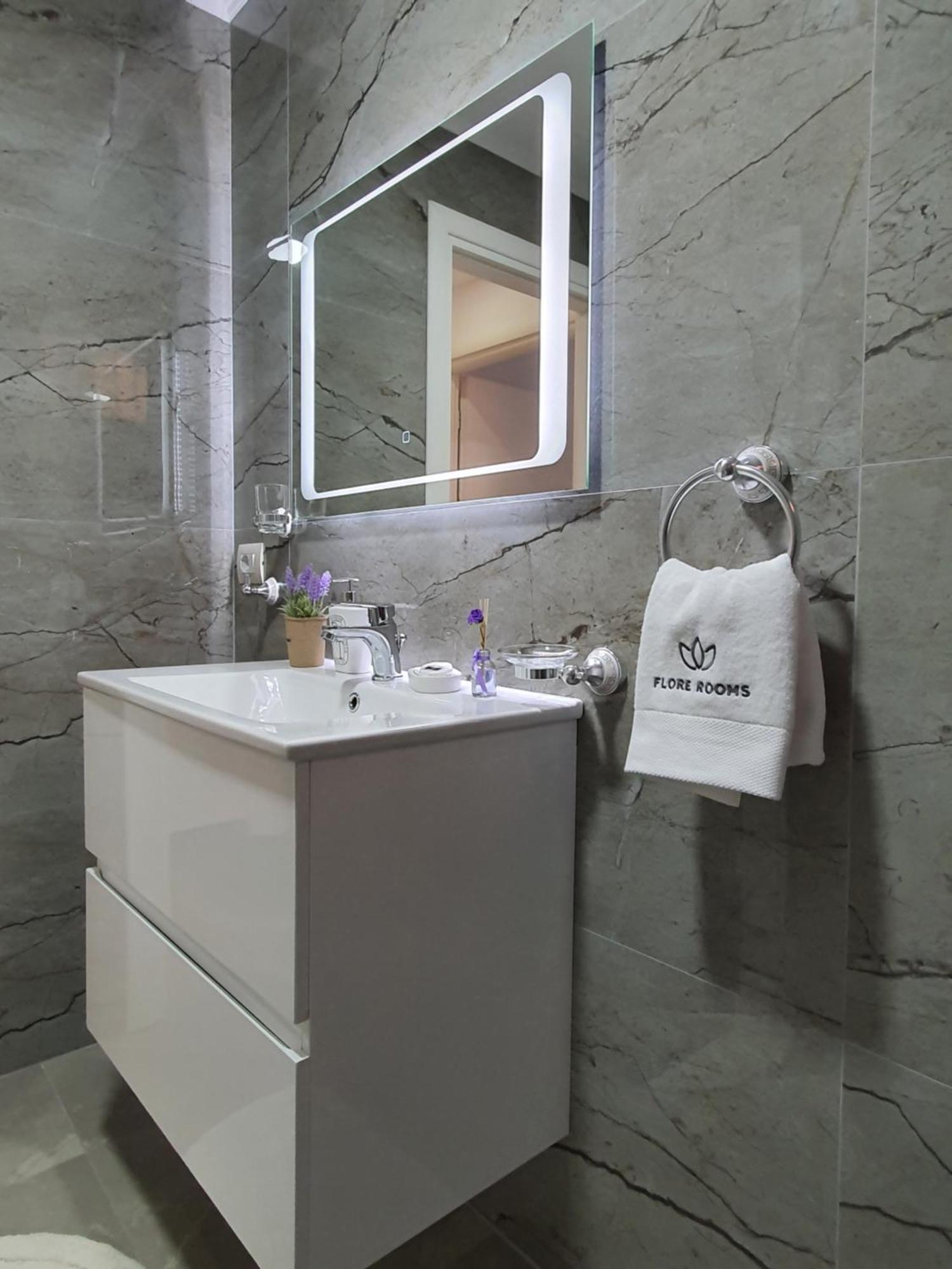 Flore Rooms Saranda Chambre photo