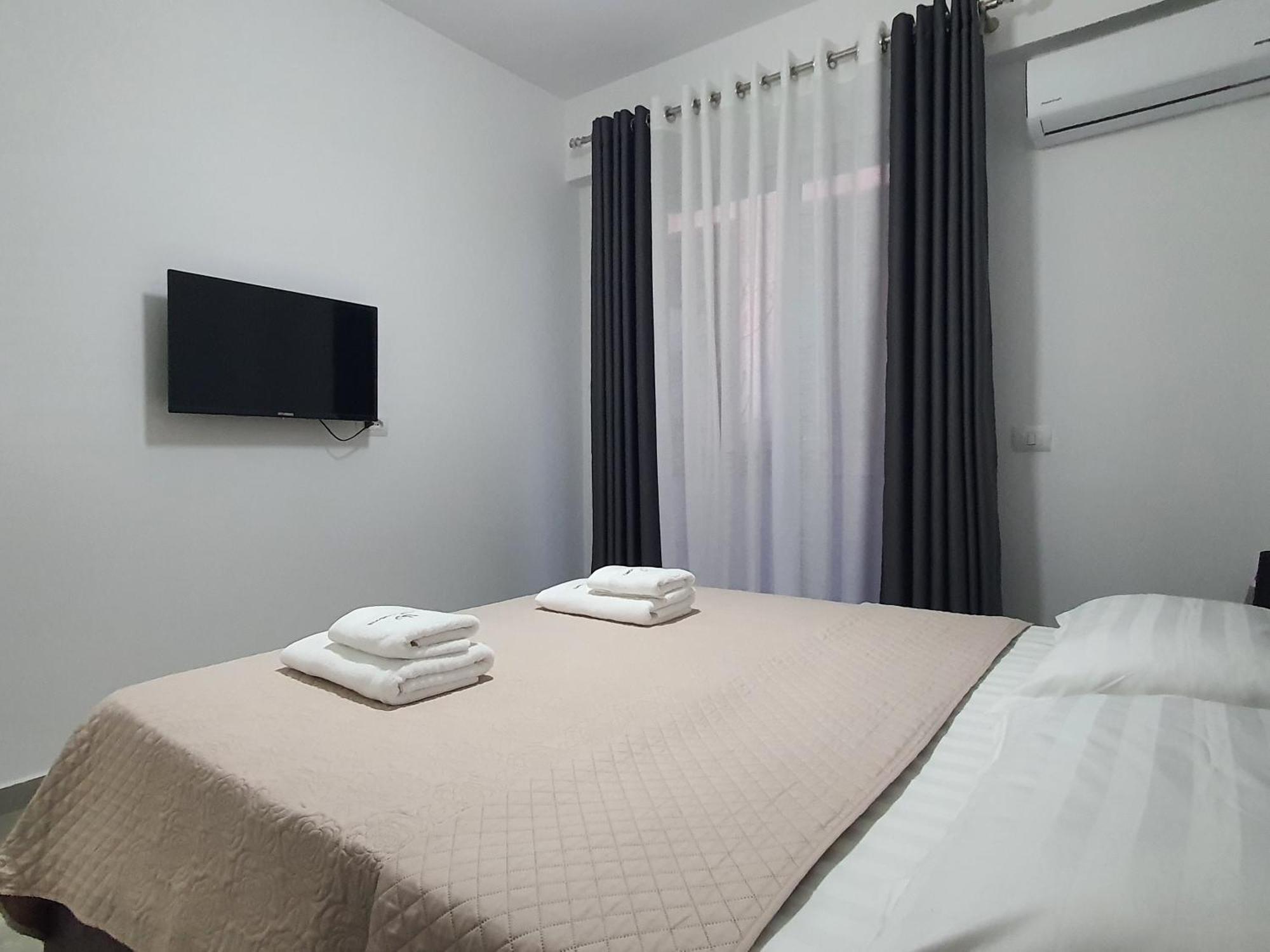 Flore Rooms Saranda Chambre photo