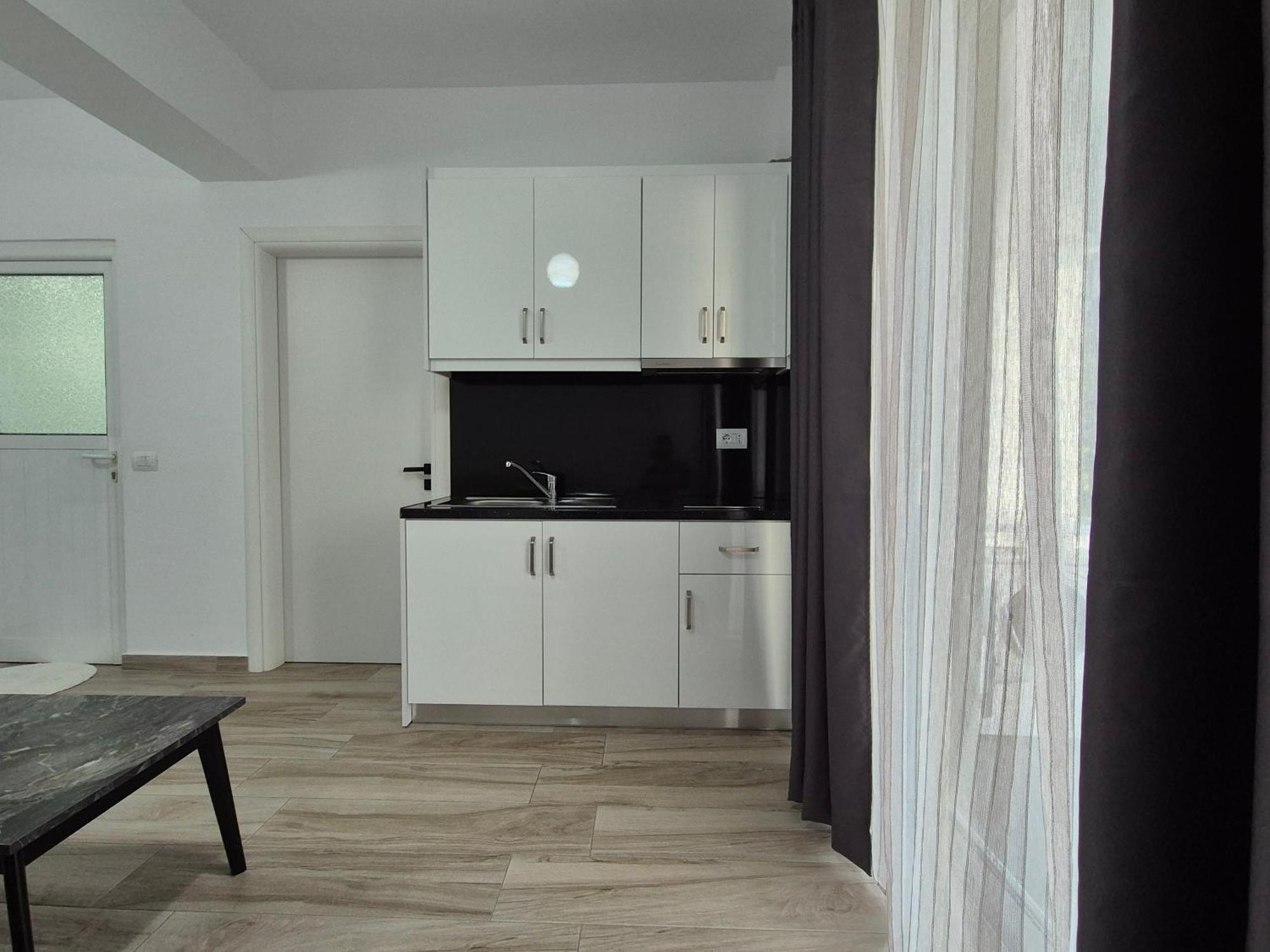 Flore Rooms Saranda Extérieur photo